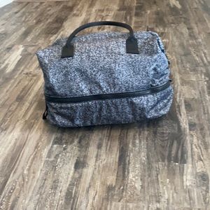 Lululemon 🍋 gym bag never used